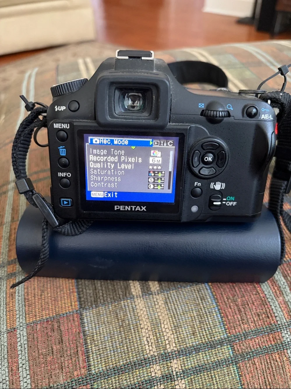 Pentax K 100 DDSLR camera plus original Pentax 18–55 mm kit lens. Tested working